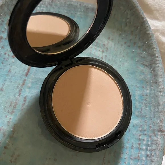 MAC Studio Fix powderN 490’s OG